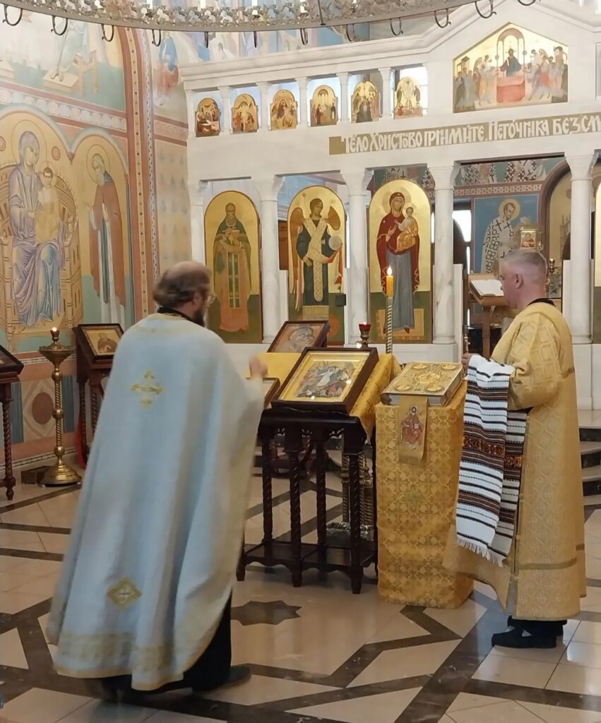 Божественная литургия и молебен святым блг.кн. Петру и Февронии